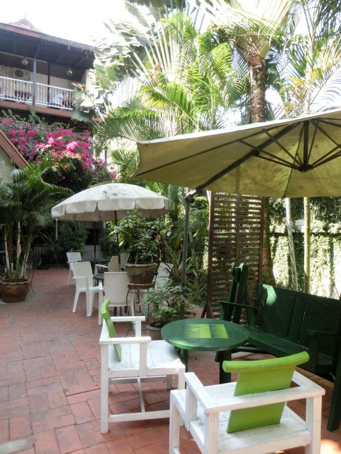 The Travellers Arms Hotel Chiang Mai Exterior foto